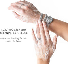 Load image into Gallery viewer, Shinery Radiance Wash Luxury Jewelry Cleaner and Brush Duo
